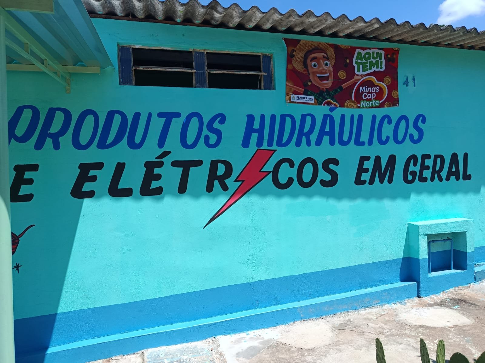 parte externa da mercearia